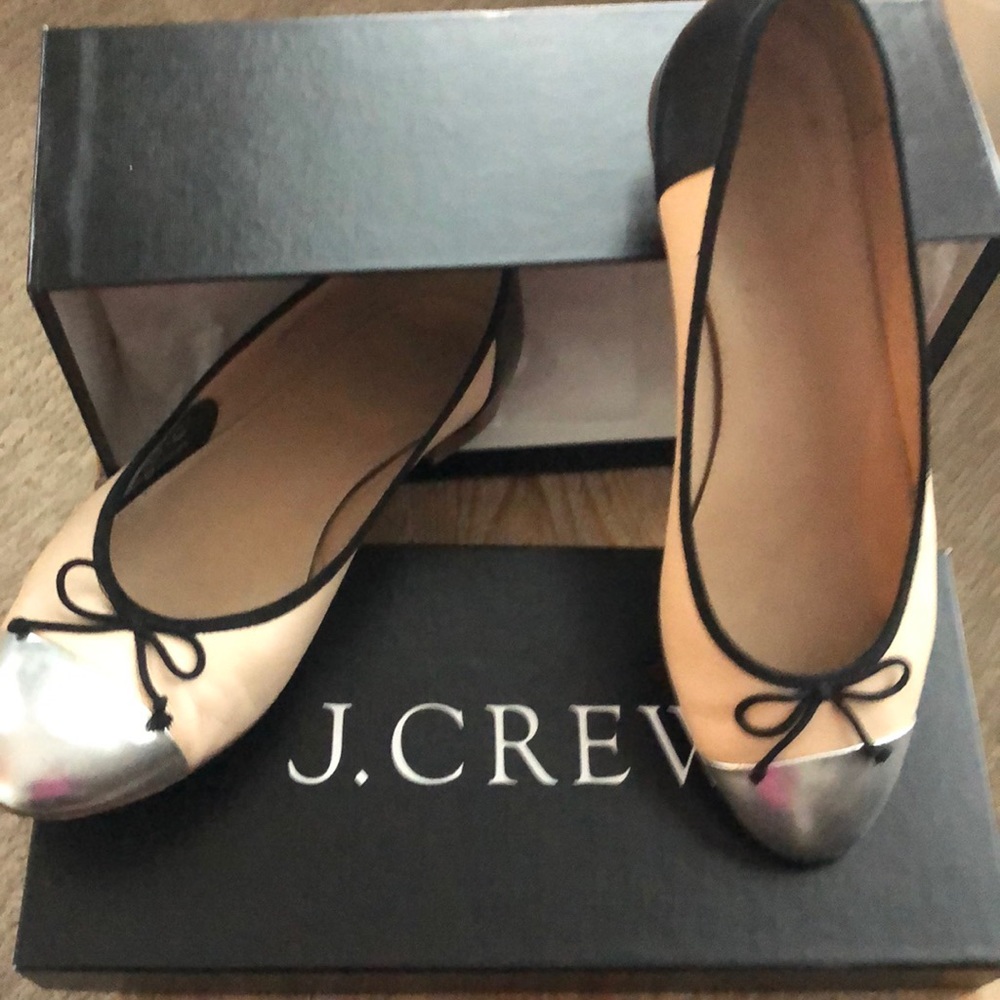 Multicolored ballet flats